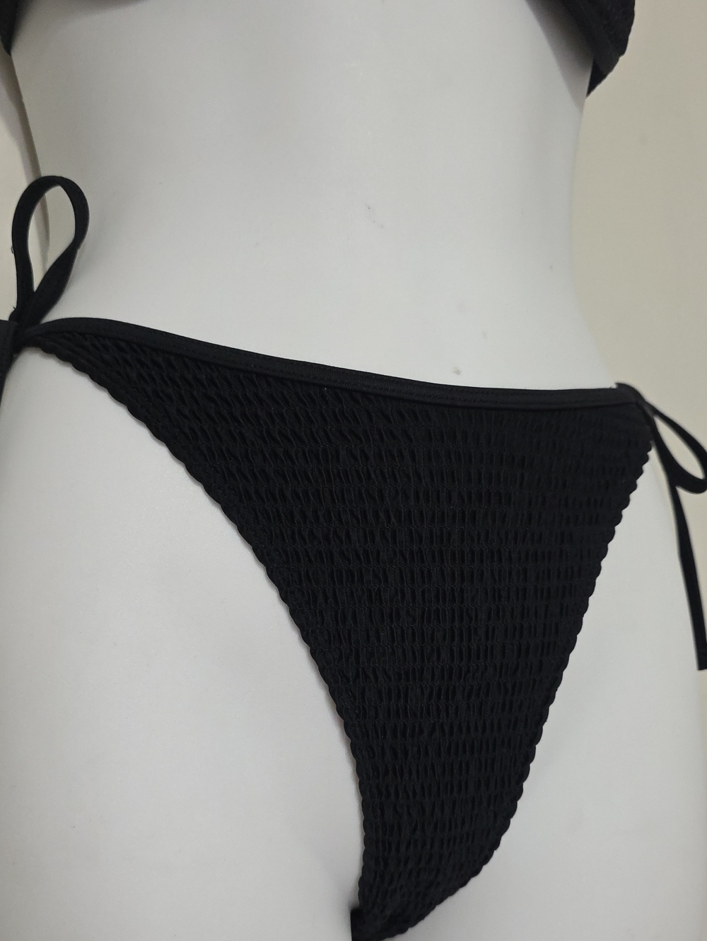 Bikini Set - Picture 2 of 6